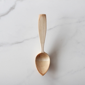 Clean faceted spoon